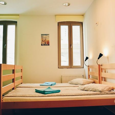 Pura Vida Sky Bar & Hostel 부쿠레슈티 외부 사진