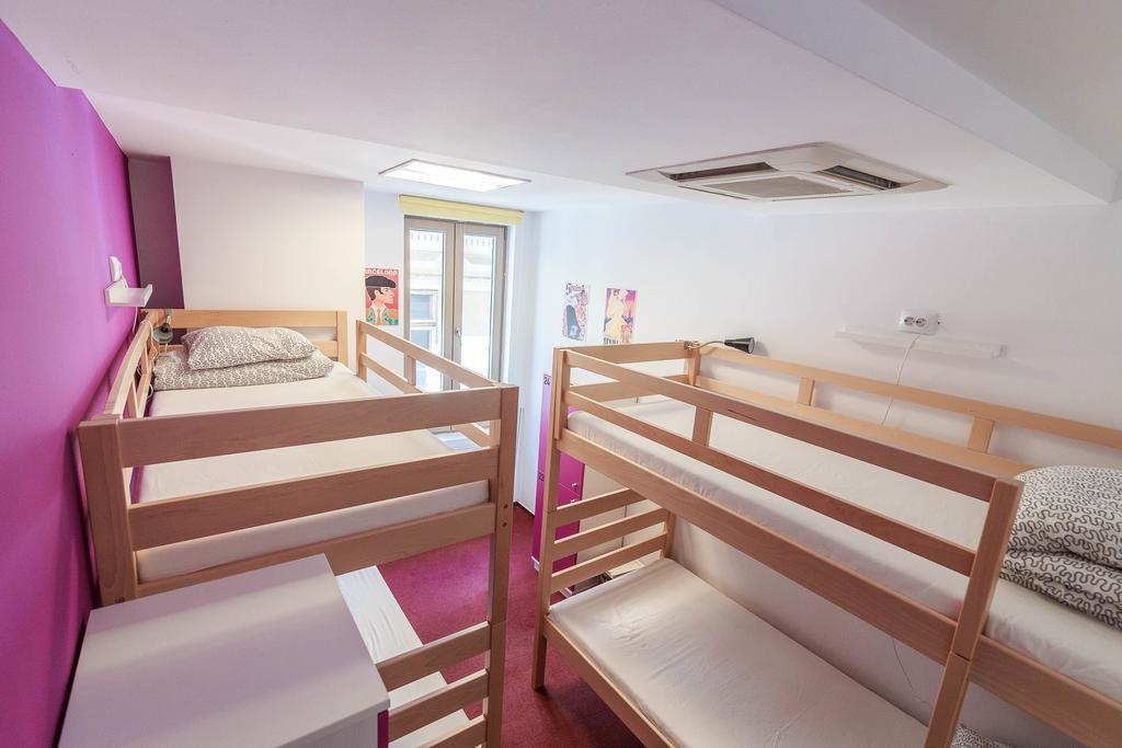 Pura Vida Sky Bar & Hostel 부쿠레슈티 객실 사진