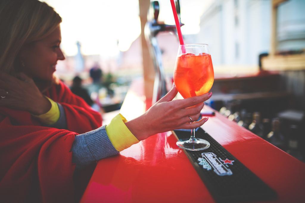 Pura Vida Sky Bar & Hostel 부쿠레슈티 외부 사진