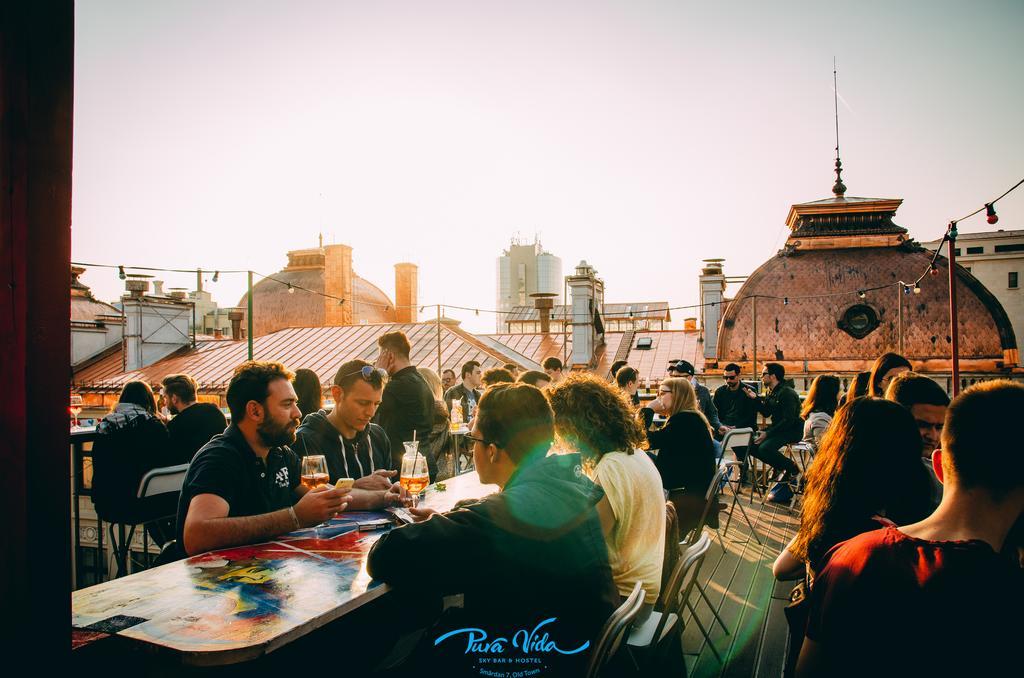 Pura Vida Sky Bar & Hostel 부쿠레슈티 외부 사진