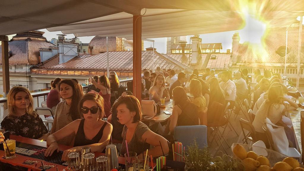 Pura Vida Sky Bar & Hostel 부쿠레슈티 외부 사진